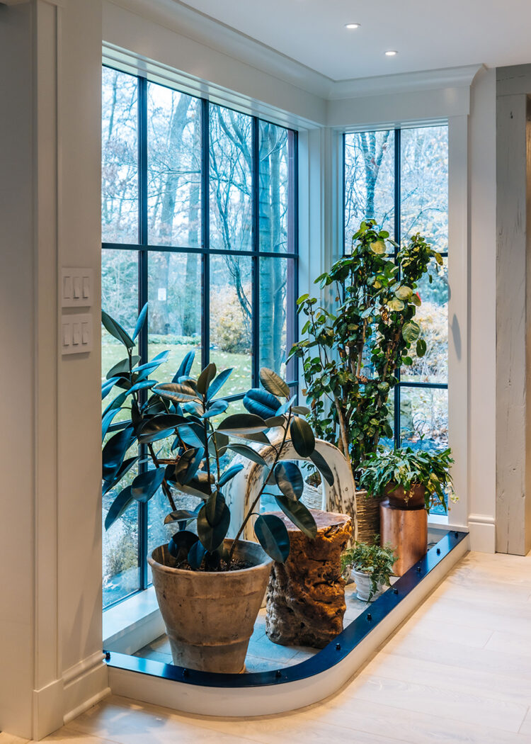 white hot reno indoor planter