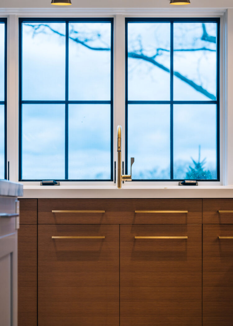 white hot reno sink